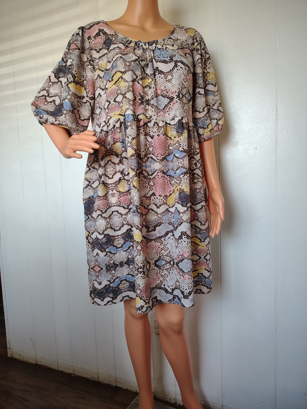 I Joah Snake Print Puff Sleeve Shift Dress in Multi Size L.